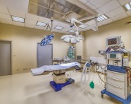 nowoczesna sala operacyjna dla pacjentów